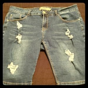 Nina Rossi Jean Shorts